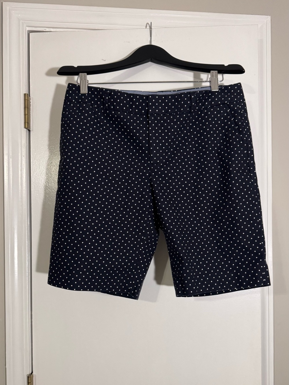 Banana Republic Navy Polka Dot Bermuda Shorts summer resort wear Hampton fit